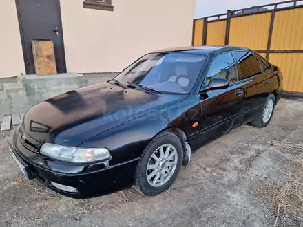 Mazda 626 1994 года за 1 200 000 тг. в Атырау – фото 2