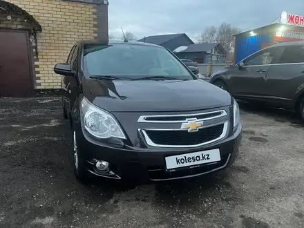 Chevrolet Cobalt 2022 года за 5 990 000 тг. в Астана – фото 2