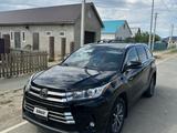 Toyota Highlander 2014 года за 10 500 000 тг. в Атырау – фото 3