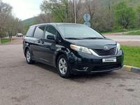 Toyota Sienna 2012 года за 10 800 000 тг. в Алматы