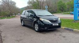 Toyota Sienna 2012 года за 10 800 000 тг. в Алматы