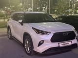 Toyota Highlander 2024 года за 37 500 000 тг. в Астана