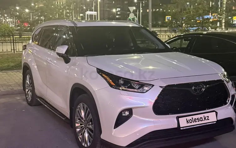 Toyota Highlander 2024 года за 37 500 000 тг. в Астана