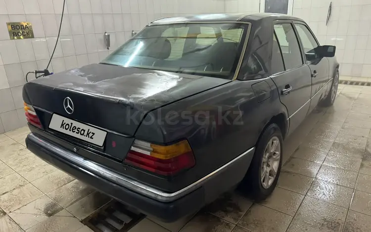 Mercedes-Benz E 230 1991 годаfor1 000 000 тг. в Кызылорда