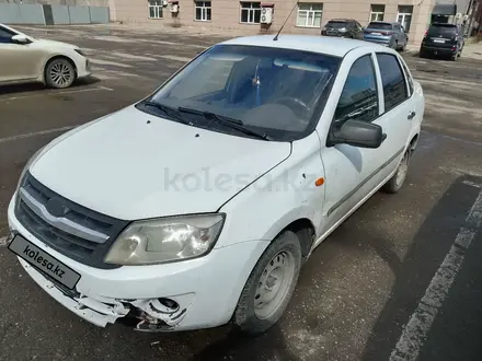 ВАЗ (Lada) Granta 2190 2013 года за 1 400 000 тг. в Семей – фото 4