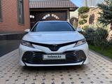 Toyota Camry 2020 года за 17 600 000 тг. в Тараз