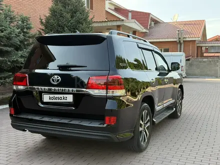 Toyota Land Cruiser 2018 года за 37 000 000 тг. в Алматы – фото 10