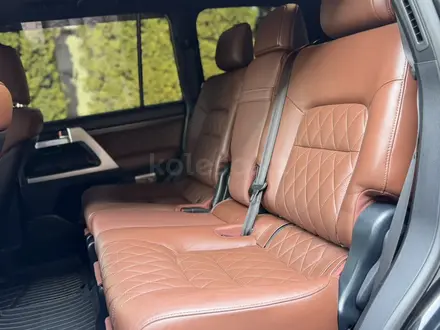 Toyota Land Cruiser 2018 года за 37 000 000 тг. в Алматы – фото 19