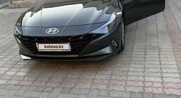 Hyundai Elantra 2023 года за 10 700 000 тг. в Петропавловск – фото 2