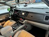 Kia Carnival 2015 годаүшін7 000 000 тг. в Актобе – фото 3