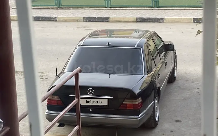 Mercedes-Benz E 300 1991 года за 1 000 000 тг. в Актау