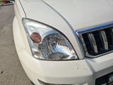 Toyota Land Cruiser Prado 2006 года за 12 750 000 тг. в Атырау – фото 2