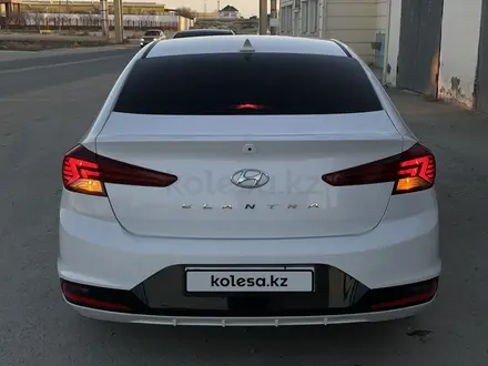 Hyundai Elantra 2019 года за 8 800 000 тг. в Актау – фото 6