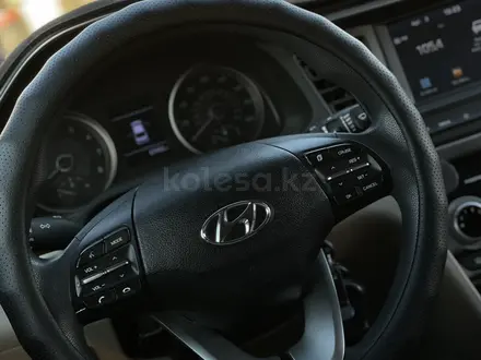 Hyundai Elantra 2019 года за 8 800 000 тг. в Актау – фото 8