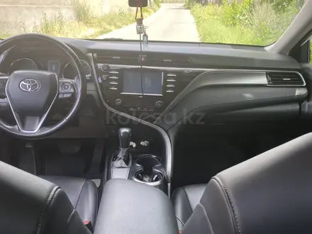 Toyota Camry 2019 года за 12 300 000 тг. в Шымкент – фото 10