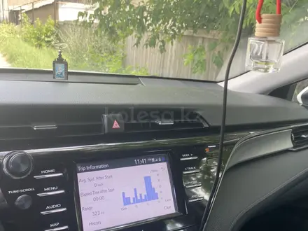 Toyota Camry 2019 года за 12 300 000 тг. в Шымкент – фото 18