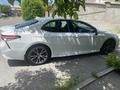 Toyota Camry 2019 года за 12 300 000 тг. в Шымкент – фото 17