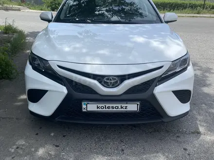Toyota Camry 2019 года за 12 300 000 тг. в Шымкент