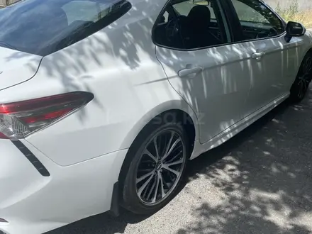 Toyota Camry 2019 года за 12 300 000 тг. в Шымкент – фото 6