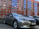 Lexus ES 300h 2014 года за 13 000 000 тг. в Уральск