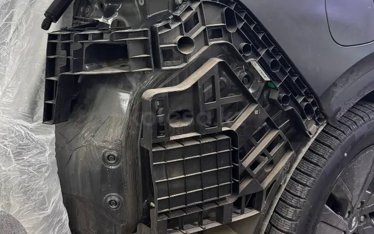 Крепления бамперов и крыльев Li Auto за 1 000 тг. в Алматы