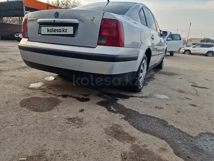 Volkswagen Passat 1997 года за 1 300 000 тг. в Алматы – фото 5