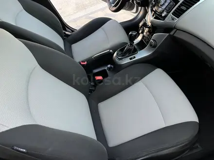 Chevrolet Cruze 2012 года за 2 400 000 тг. в Астана – фото 6