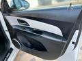 Chevrolet Cruze 2012 года за 2 400 000 тг. в Астана – фото 7