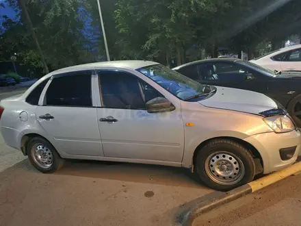 ВАЗ (Lada) Granta 2190 2015 года за 1 800 000 тг. в Алматы – фото 2