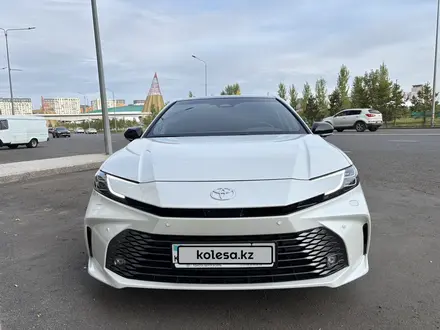 Toyota Camry 2024 года за 20 500 000 тг. в Астана