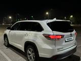 Toyota Highlander 2014 года за 14 300 000 тг. в Актобе