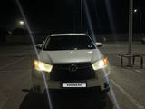 Toyota Highlander 2014 года за 14 300 000 тг. в Актобе – фото 3