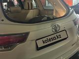Toyota Highlander 2014 года за 14 300 000 тг. в Актобе – фото 4