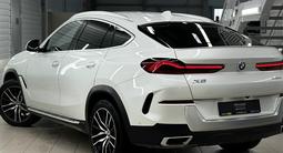 BMW X6 2019 года за 37 400 000 тг. в Астана – фото 4