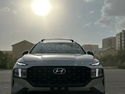 Hyundai Santa Fe 2021 года за 15 000 000 тг. в Атырау – фото 3