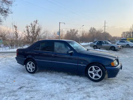 Mercedes-Benz C 200 1995 года за 1 550 000 тг. в Алматы – фото 12