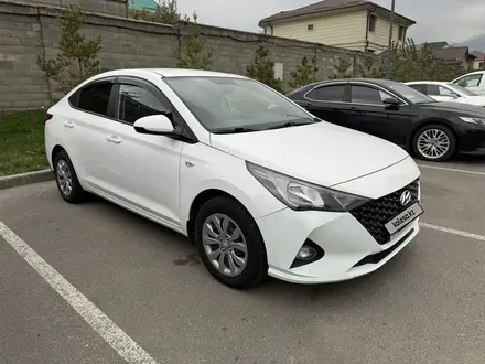 Hyundai Accent 2021 года за 7 200 000 тг. в Алматы – фото 2