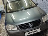 Volkswagen Touran 2003 года за 3 500 000 тг. в Караганда – фото 3