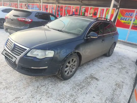 Volkswagen Passat 2006 года за 3 500 000 тг. в Караганда – фото 2