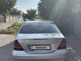 Mercedes-Benz C 180 2002 года за 1 900 000 тг. в Алматы – фото 4