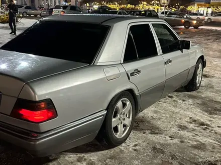 Mercedes-Benz E 220 1994 года за 1 550 000 тг. в Тараз – фото 7