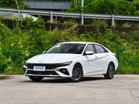 Hyundai Elantra 2023 годаfor6 100 000 тг. в Алматы