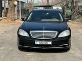 Mercedes-Benz S 550 2008 года за 9 500 000 тг. в Алматы – фото 2