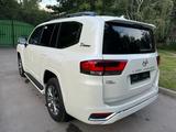 Toyota Land Cruiser 2023 годаfor58 500 000 тг. в Алматы – фото 4