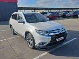 Mitsubishi Outlander 2017 годаfor8 900 000 тг. в Алматы – фото 3