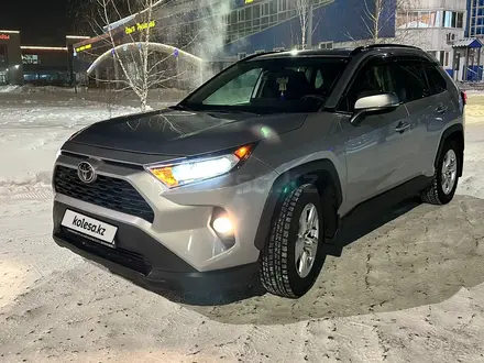 Toyota RAV4 2021 года за 15 100 000 тг. в Алматы – фото 12