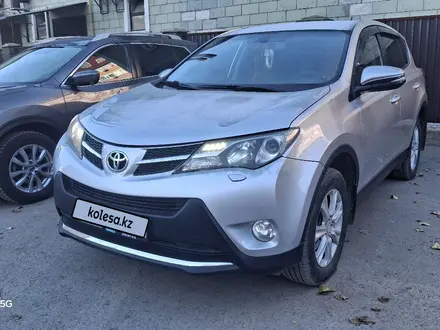Toyota RAV4 2013 года за 8 600 000 тг. в Актобе – фото 3
