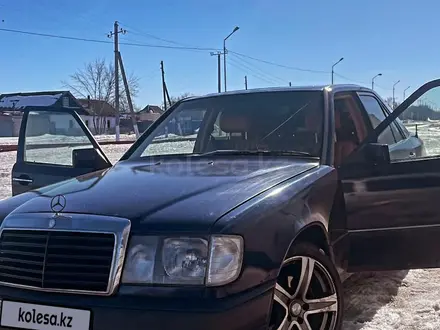 Mercedes-Benz E 260 1990 года за 2 200 000 тг. в Павлодар