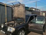 Mercedes-Benz E 220 1994 года за 780 000 тг. в Астана