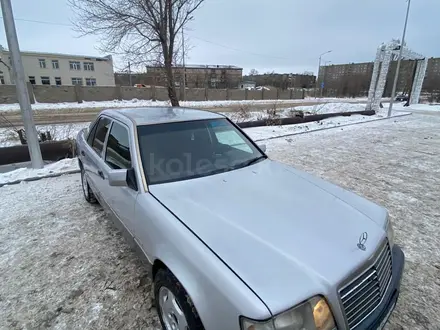 Mercedes-Benz E 200 1993 года за 1 600 000 тг. в Караганда – фото 13